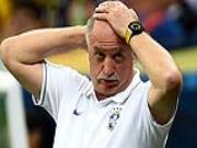 Quá xấu hổ, Scolari viết đơn xin từ chức