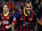Dani Alves "lớn tiếng" đòi ở lại Barca
