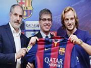 Giám đốc Barcelona khen Suarez đầy "tự trọng" vì xin lỗi Chiellini