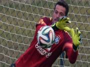 Thủ môn số 1 Brazil trở về Premier League