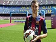 NÓNG: Barca “cay đắng” nhìn Vermaelen ngồi chơi xơi nước