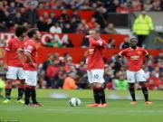 Man Utd 1-2 Swansea: Màn ra mắt thảm hoạ của Van Gaal