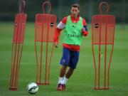Arsenal đau đầu: Ozil chính thức ngồi ngoài đại chiến với Man City