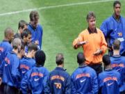 Tân thuyền trưởng Hà Lan vẫn tin tưởng hai công thần Van Persie và Robben