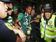 Man Utd đau lòng chi tiền để tống cổ "hàng hết đát" Nani