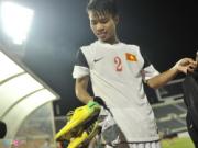 Bí ẩn đôi giày giúp sao U19 ghi bàn vào lưới Thái Lan