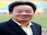 Bầu Hiển với hai "phụ kiện" tiền tỷ
