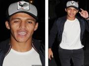 Alexis Sanchez "thác loạn" sau khi lập đại công cho Arsenal