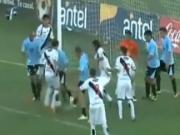 Bàn thắng hỗn loạn nhất mọi thời đại