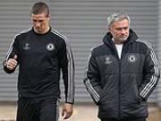 Vì sao Chelsea phải đẩy Fernando Torres sang AC Milan?