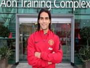 Falcao chính thức ra mắt: Nhân tài chưa gặp minh chủ