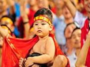 CĐV nhí "nude vì chiến thắng của U19 Việt Nam