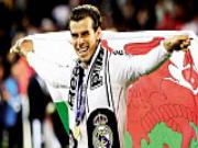 Gareth Bale rồi sẽ vĩ đại hơn tiền bối Ryan Giggs?