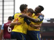 Aston Villa 0 - 3 Arsenal: Bay cao trên đôi cánh song sát Welbeck - Ozil
