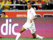 Đội tuyển Anh: Raheem Sterling “sấm sét” và vị trí số 10