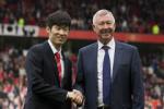 Về hưu, Sir Alex vẫn nhận lương khủng từ M.U