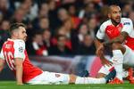 Hạ đẹp Bayern, Arsenal vẫn không vui trọn vẹn