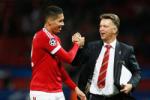 Màn trình diễn siêu ấn tượng của trung vệ Smalling ở MU từ đầu mùa 2015/2016