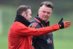 Van Gaal tuyên bố có thể sẽ đẩy Rooney lên ghế dự bị