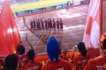 Cầu thủ U21 Việt Nam hát Quốc ca cùng CĐV sau khi thua U21 HAGL