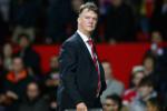 "Tiếp tục cấp tiền cho Van Gaal, M.U cũng chẳng khá hơn"