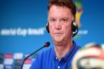 Van Gaal “đứng hình” khi được tờ The Sun xin lỗi công khai