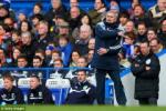 Chelsea hoà đau, Mourinho mang trọng tài ra "nhậu"