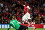 HLV Wenger muốn Danny Welbeck hạ sát M.U