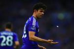 Diego Costa nhặt đồng xu giắt cạp quần