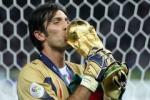 10 pha cứu thua hay nhất của siêu thủ môn Gianluigi Buffon