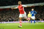 Tương lai của “cừu đen” Walcott sắp được Arsenal định đoạt