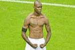 Balotelli bị chửi rủa nhiều nhất trên mạng xã hội