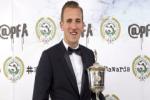 Harry Kane là cầu thủ trẻ xuất sắc nhất Premier League 2014/2015