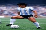 Tuyển tập những pha rê bóng kĩ thuật siêu đẳng của Diego Maradona