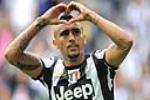 Arturo Vidal mang tin buồn đến MU