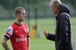 HLV Wenger lên tiếng về tương lai Wilshere