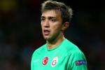 Galatasaray khiến M.U nhận “trái đắng” trong thương vụ Muslera