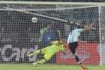 Những phiên bản hài hước của tình huống Higuain sút hỏng 11m tại chung kết Copa America 2015