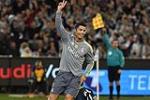 Nụ cười tươi rói của Ronaldo: Thông điệp hòa bình với Rafa