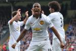 Tiền vệ Ashley Young chuẩn bị rời Manchester United?