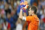 Iker Casillas rời Real: Tượng đài bị hắt hủi