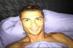 Giải tỏa cơn khát bàn thắng, ngôi sao Ronaldo khoe ảnh giường chiếu