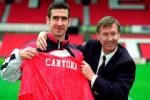 Tiết lộ: HLV Alex Ferguson quyết định mua tiền đạo Eric Cantona... khi đang tắm