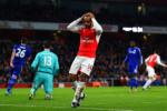 "Giáo sư" Wenger lên tiếng chê bai Walcott