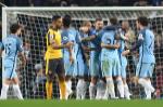 Man City 2-1 Arsenal: Pháo thủ “chết” vì quá bị động
