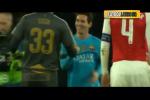 Clip độc: Petr Cech chúc mừng Messi vì lần đầu bị M10 hạ gục