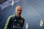 Zidane: "Dù cho Real có thua Atletico, Barca cũng đừng vội mừng"