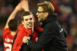 Liverpool gia hạn hợp đồng với “Cafu mới”