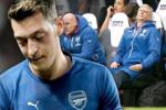Ozil chống đối Wenger: Giáo sư ơi, đến giờ phải đi rồi!