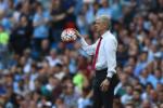 Wenger bất ngờ với cách Man City muốn “ăn gỏi” Arsenal